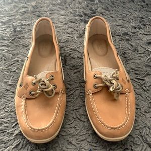Sperry Boat Shoes Size 9